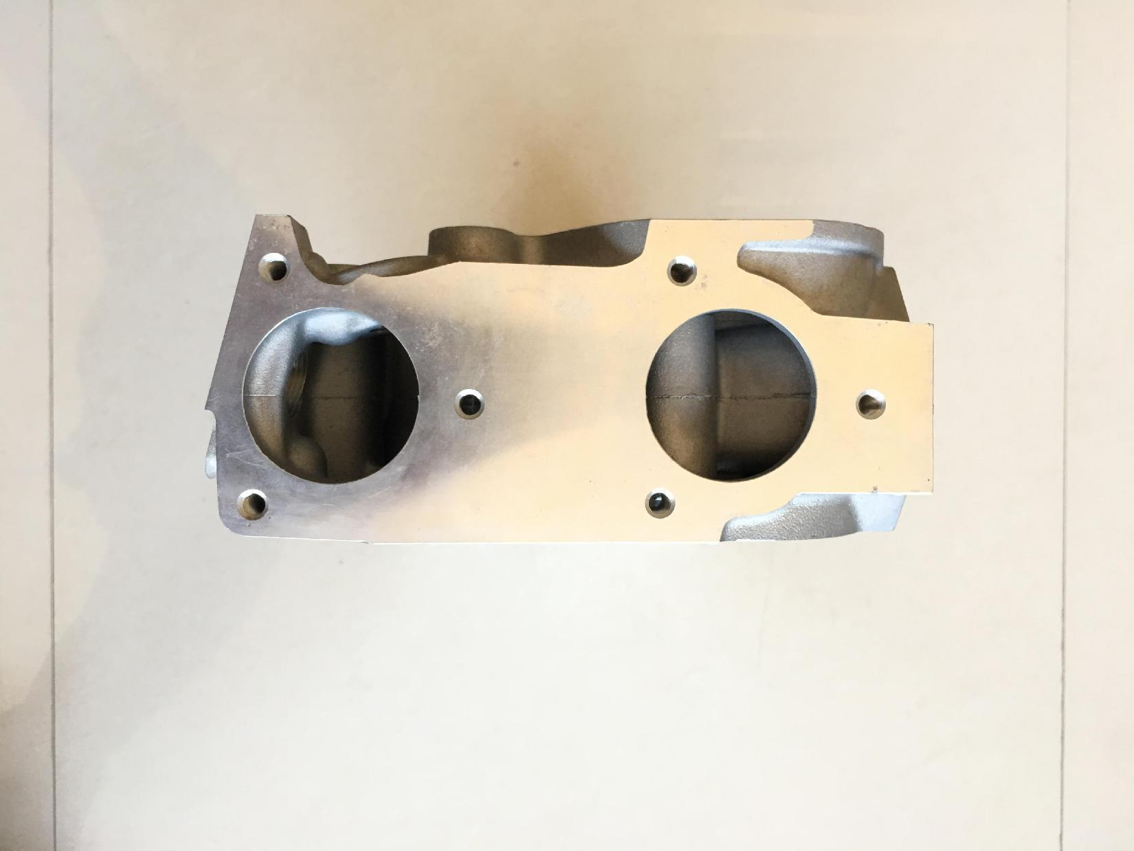 Ford - 6190499 L908B024 2.5D2498